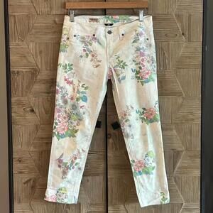Fragile Women's Casual Crop Pants White Floral Print Size 29 Cottagecore